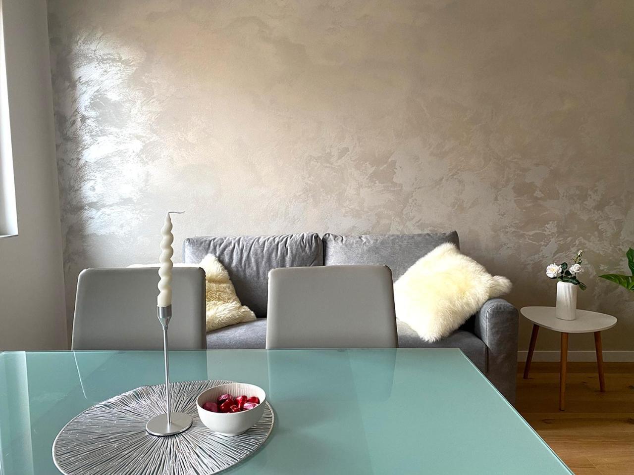 Blucavana, Casa Vacanze In Centro A Триест Екстериор снимка